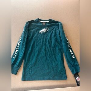 NWT XS Signature Philadelphia Eagles Long Sleeve T-Shirt, in time for Super Bowl